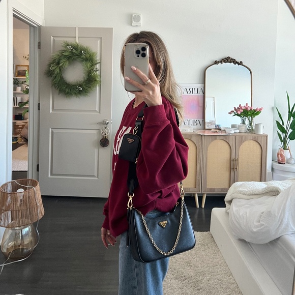 Prada Re-Edition 2005 Saffiano Leather Bag - Picture 13 of 16